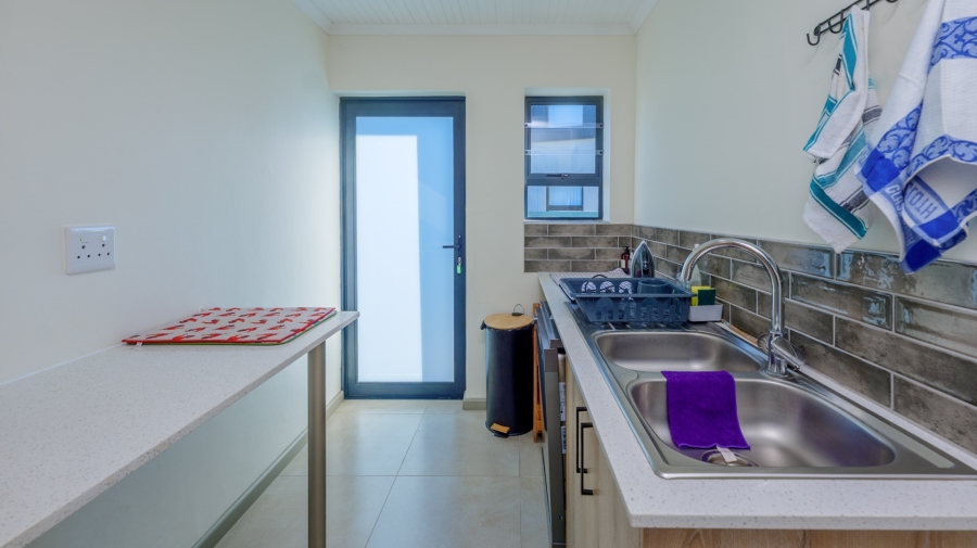 4 Bedroom Property for Sale in Struisbaai Western Cape